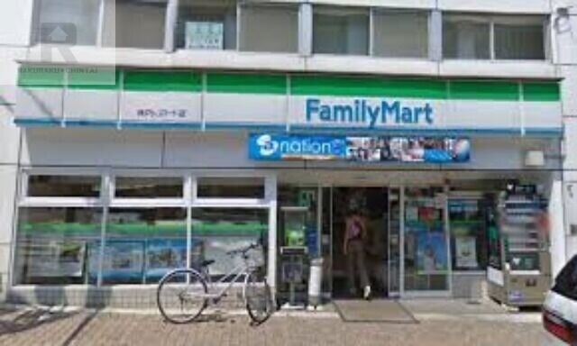 コンビニ　ファミリーマート神戸トアロード店（コンビニ）まで160m