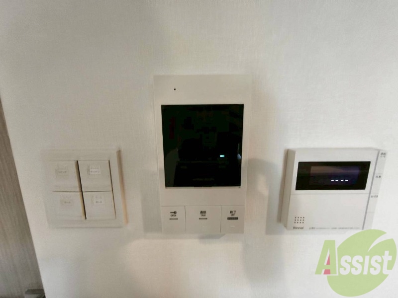 セキュリティ　ＴＶモニター付インターホンです。来客者の顔が見えるので安心！