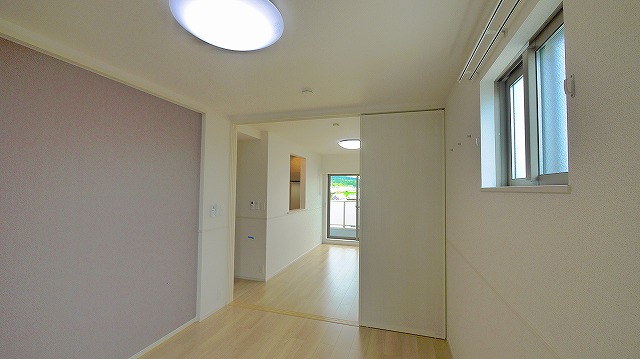 その他部屋・スペース　落ち着いて過ごせるお部屋なので、寝室にいかがでしょうか