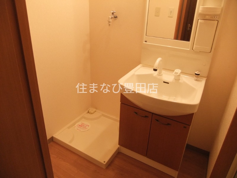 洗面設備　同型タイプ