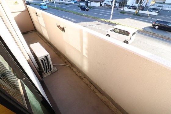 バルコニー　※別部屋の写真です