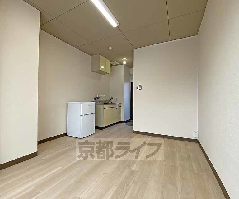 居室・リビング　上賀茂神社（京都産業大学無料シャトルバス乗り場）まで徒...