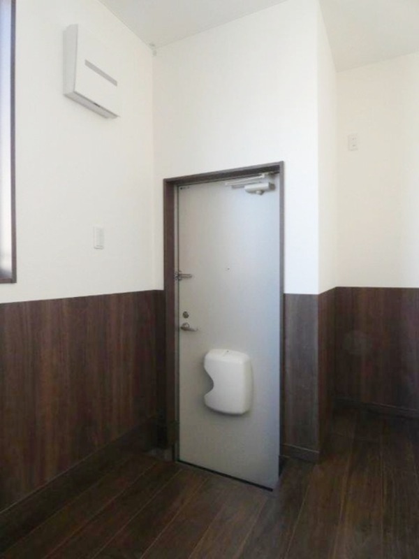 玄関　図面と現状に相違がある場合には現状を優先