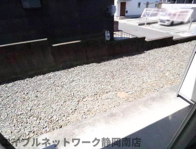 庭　テラスです