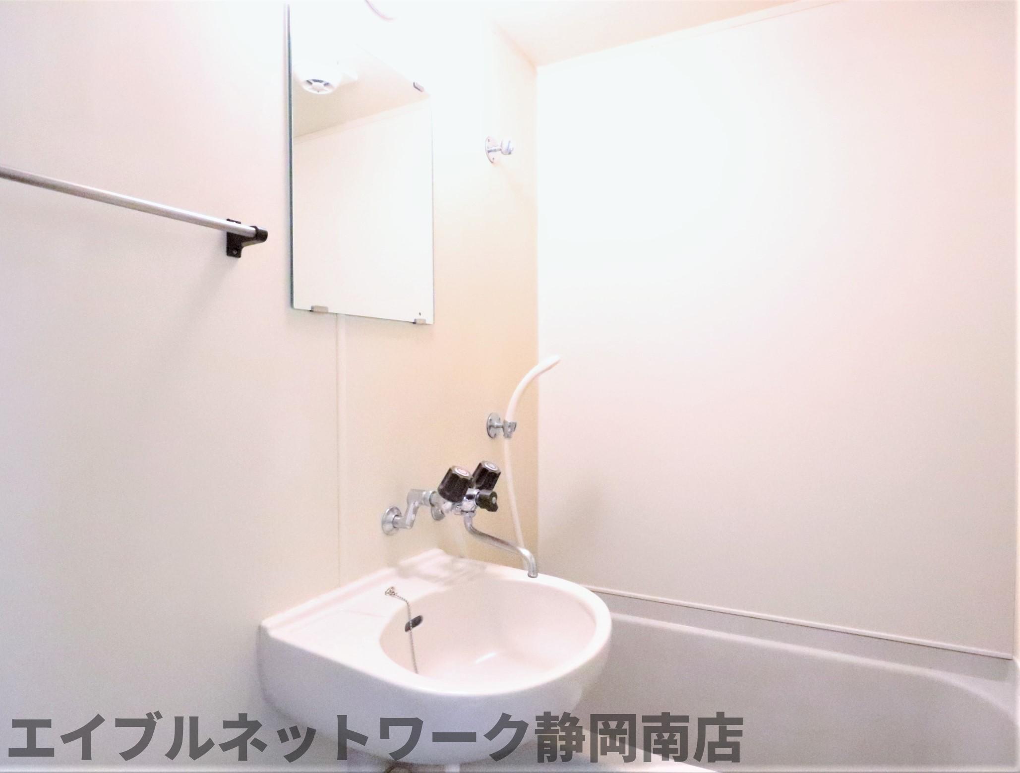 洗面設備　洗面です