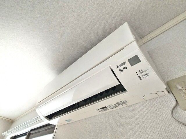 その他設備　★★６帖洋室に設置されているエアコンです♪★★