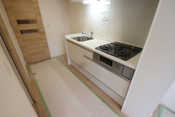 キッチン　※別部屋の写真です