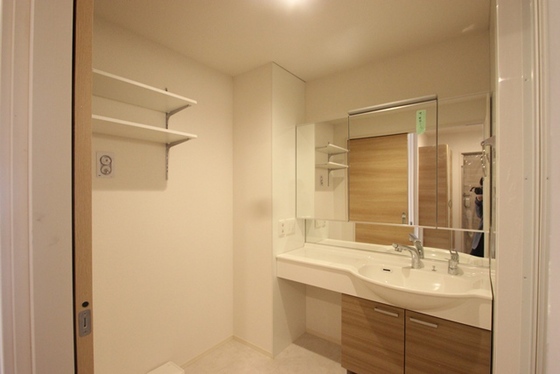 洗面設備　※別部屋の写真です