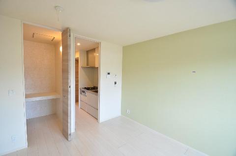 居室・リビング　室内