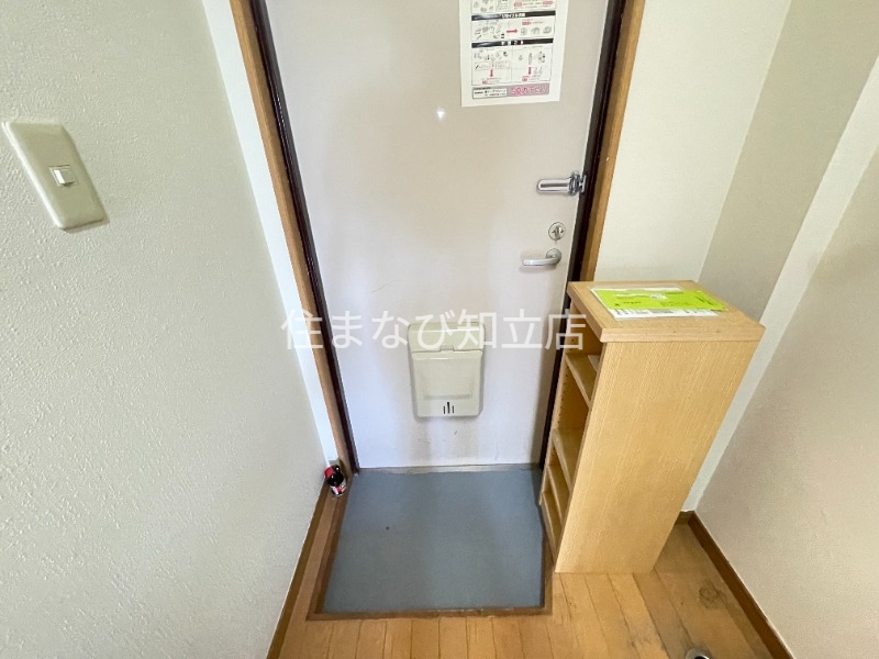 玄関　同型別部屋写真