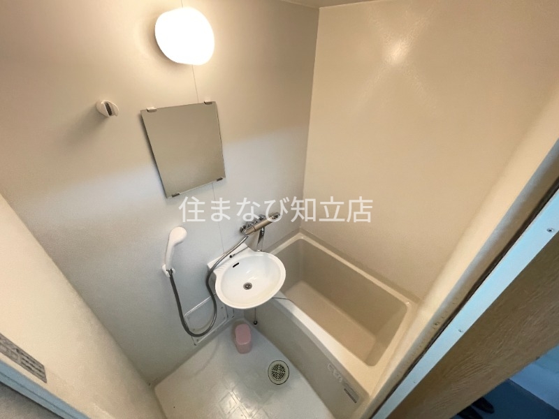 バス・シャワールーム　同型別部屋写真