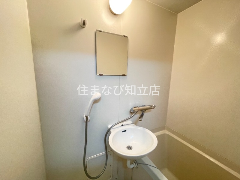 洗面設備　同型別部屋写真