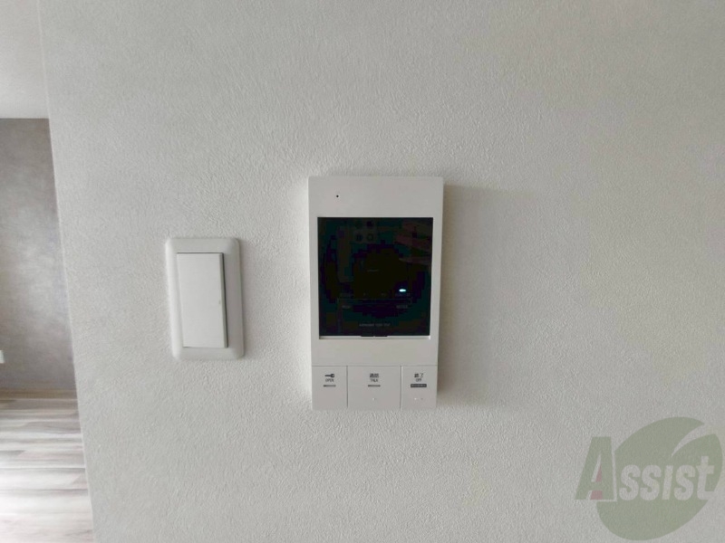 セキュリティ　モニタ付インターホンでセキュリティ面も安心です。