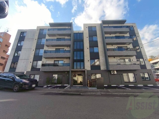 建物外観　中央区南１７条「ＴＨＥ　ＭＯＤＥＲＮ　伏見」