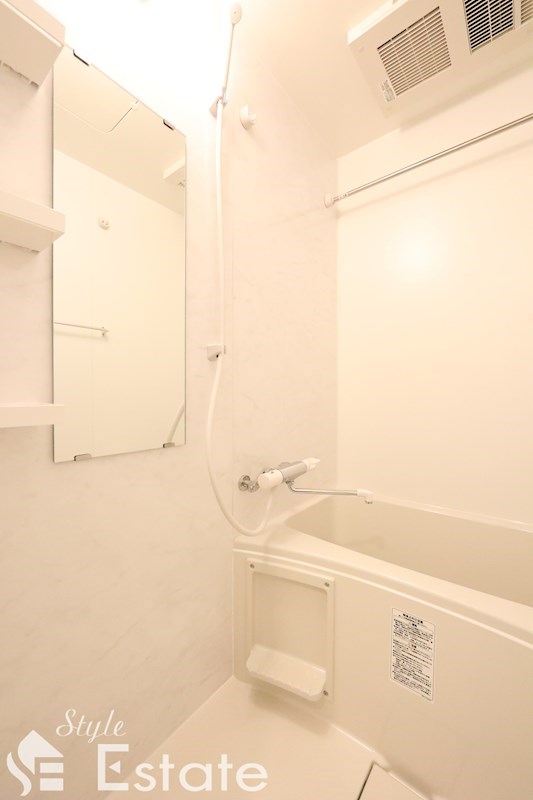 バス・シャワールーム　バスルーム