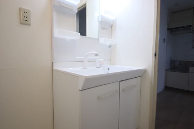 洗面設備　※他のお部屋の参考写真の為、原状優先です。