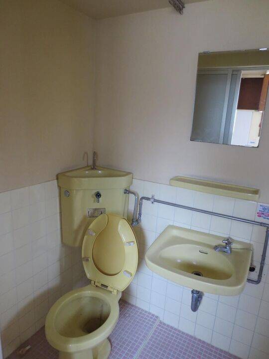 トイレ　トイレ