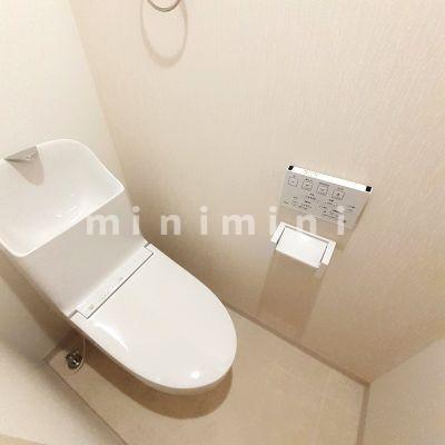 トイレ　※写真は同シリーズ類似物件を含む為現況優先とさせて頂きます