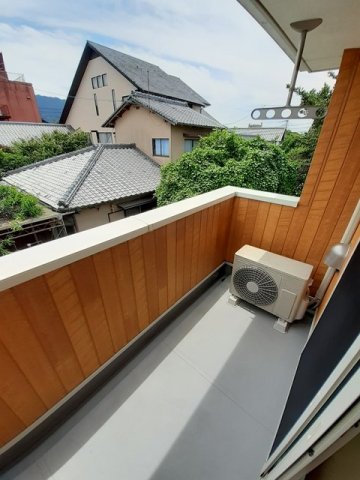 バルコニー　陽当たり良好なバルコニーです♪