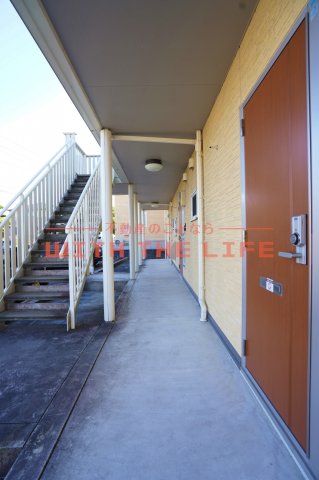 エントランス　清潔なエントランスです