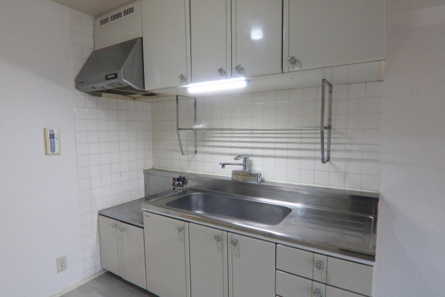 キッチン　※別部屋の参考写真となります。現状優先です。