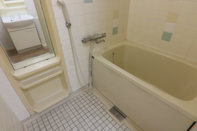 バス・シャワールーム　※別部屋の参考写真となります。現状優先です。