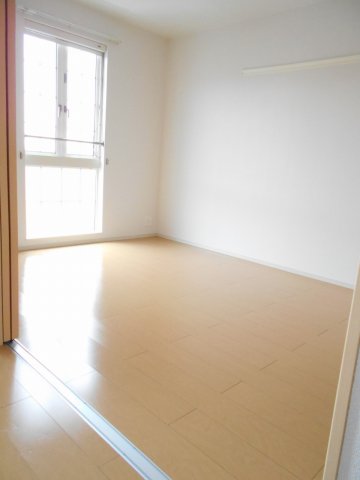 その他部屋・スペース　【アウローラIII】内装もきれいです