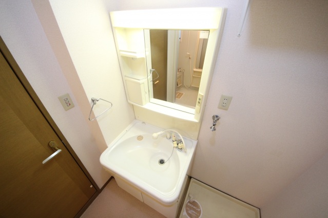 洗面設備　同型タイプ