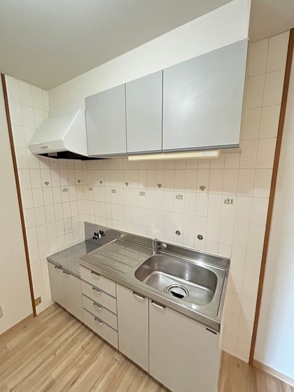 キッチン　※別部屋の写真です