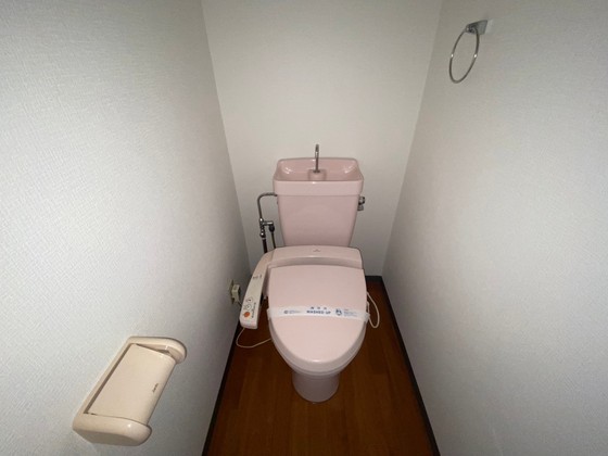 トイレ　※別部屋の写真です