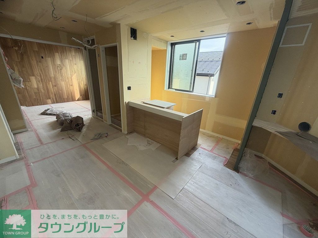 居室・リビング　タウンハウジング調布店まで♪