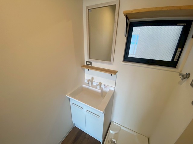 洗面設備　※他部屋の写真です。現況優先。