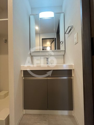 洗面設備　クレストコート堂島　洗面台