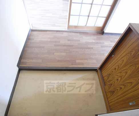 玄関　広めにスペースをとった玄関です