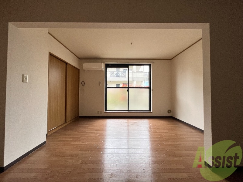 居室・リビング　リビングを撮影してみました。明るい印象を受けますね。