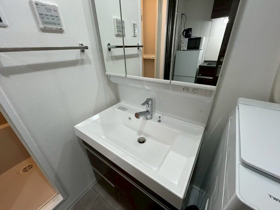 洗面設備　※他部屋の写真です。現況優先。