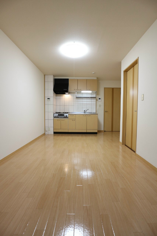 居室・リビング　※別号室の写真です。ワックスキレイ♪