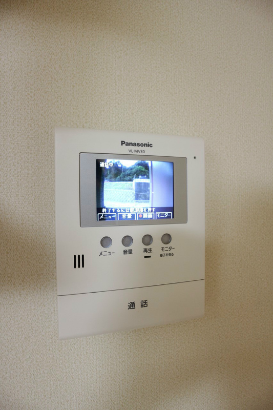 セキュリティ　※別号室の写真です。TVモニターフォン！