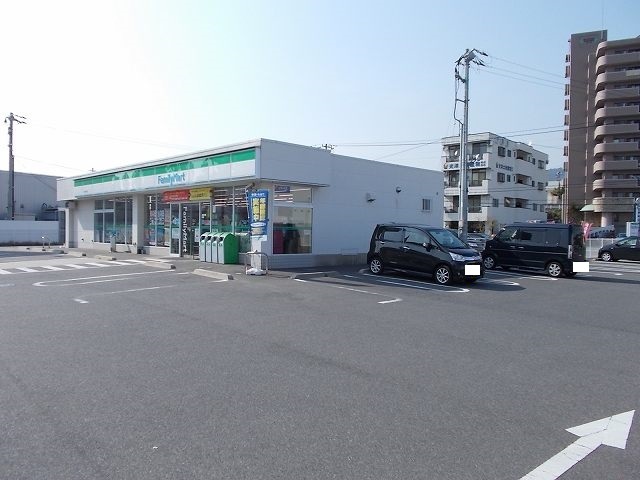 コンビニ　ファミリーマート光虹ヶ浜店（コンビニ）まで1150m
