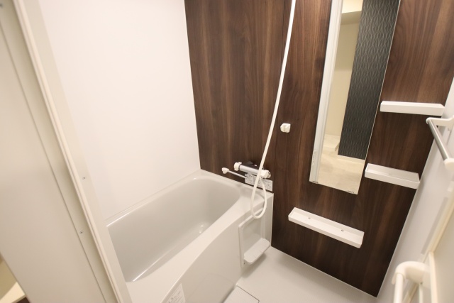 バス・シャワールーム　※別室の参考写真の為、現況優先です。