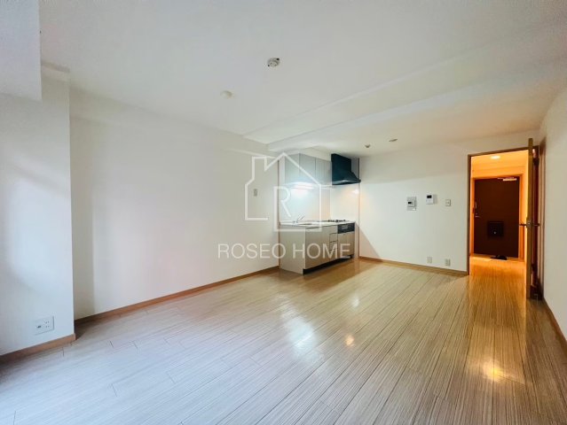 居室・リビング　同マンション別部屋：参考写真