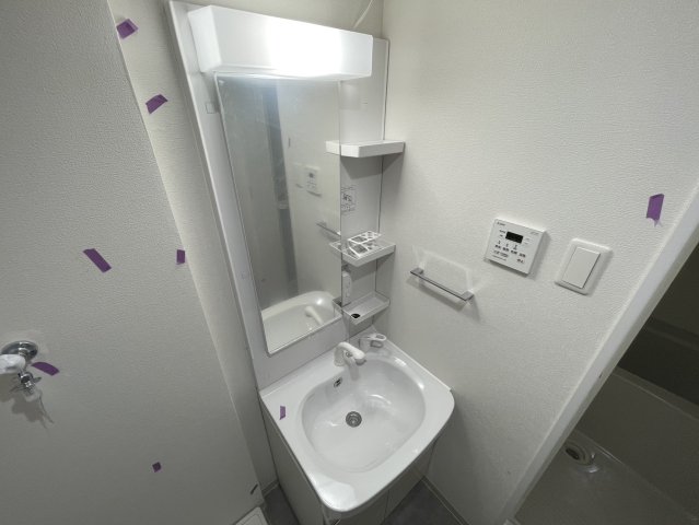 洗面設備　同物件別部屋写真