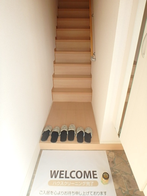 玄関　図面と現状に相違がある場合には現状を優先