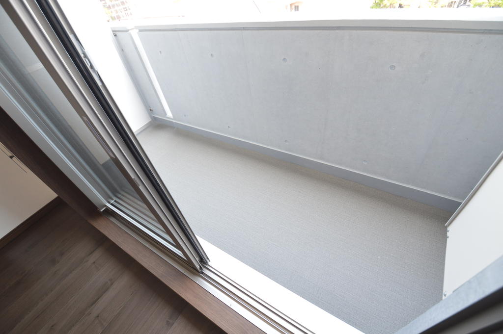 バルコニー　（参考）他室の写真を使用しています。現況優先となります。