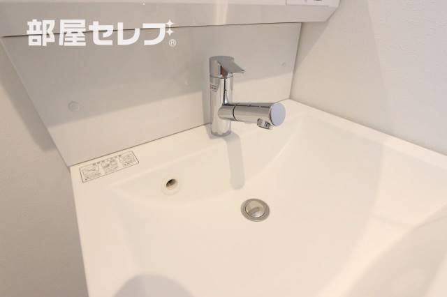 その他部屋・スペース　洗面台さえも綺麗で使いやすそう（反転タイプ写真使用）