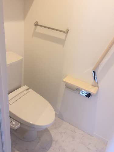 トイレ　温水洗浄便座♪