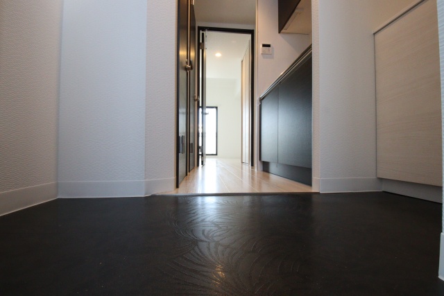 玄関　※別室の参考写真の為、現況優先です。