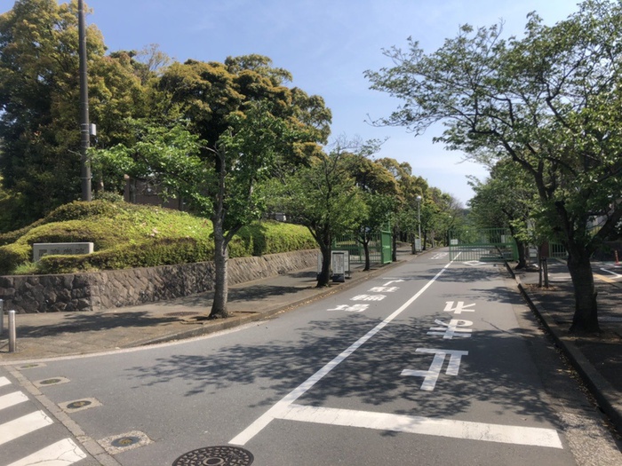 大学・短大　関東学院大学（大学・短大）まで758m