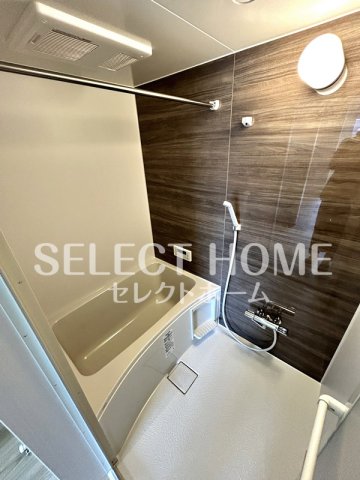 バス・シャワールーム　落ち着いた空間のお風呂です