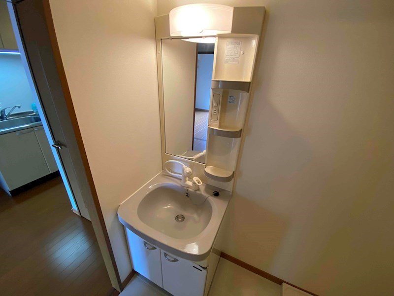 洗面設備　同仕様